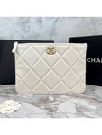19 Medium Lambskin Clutch Bag White Chanel