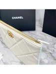 19 Medium Lambskin Clutch Bag White Chanel