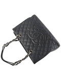 A50995 Caviar Grand Shopping silver shoulder bag 34090K 2 Chanel