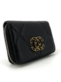 19 Zipper card wallet Chanel