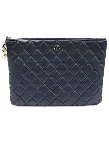 A82415 Navy Lambskin Gold Classic Charm Decoration New Medium Clutch 22nd Chanel