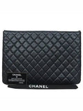 A69251 Black Caviar Beauty CC Silver Logo Large Clutch Chanel