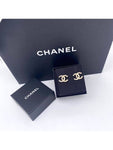 25C Women s Basic CC Logo Season Earrings Gold ABE953 Chanel