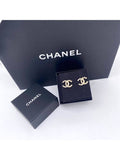 25C Women s Basic CC Logo Season Earrings Gold ABE953 Chanel