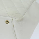 Chanel Matelasse Chain Shoulder Bag Caviar Skin White CC Auth ar11502