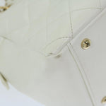 Chanel Matelasse Chain Shoulder Bag Caviar Skin White CC Auth ar11502