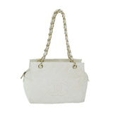 Chanel Matelasse Chain Shoulder Bag Caviar Skin White CC Auth ar11502
