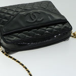Chanel Matelasse Chain Shoulder Bag Patent leather Black CC Auth hk1071